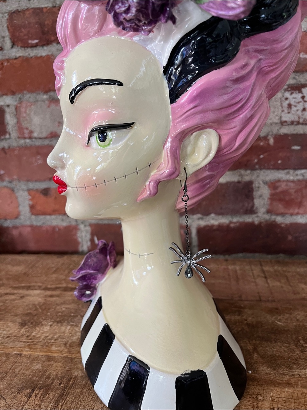 Bella lux bride of Frankenstein bust - Picture 5 of 16